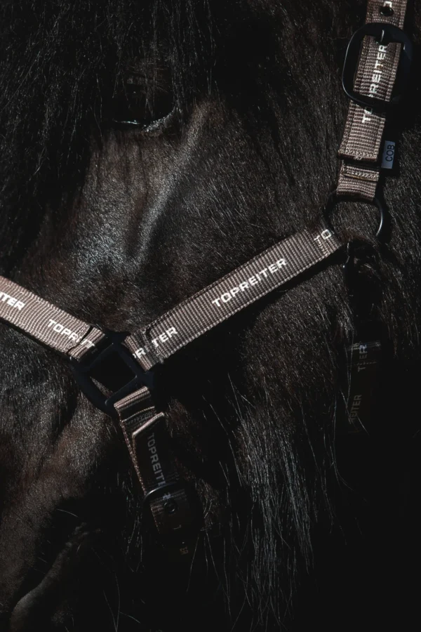 topreiter-logo-halter-truffle-side_1365x2048