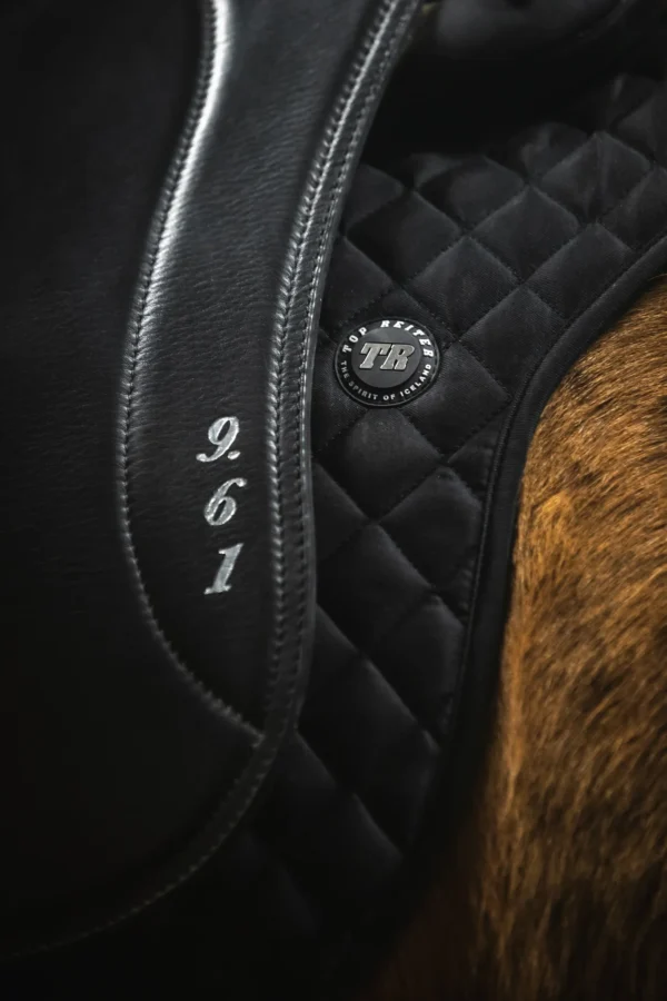 topreiter-saddlepad-black-detail_1365x2048