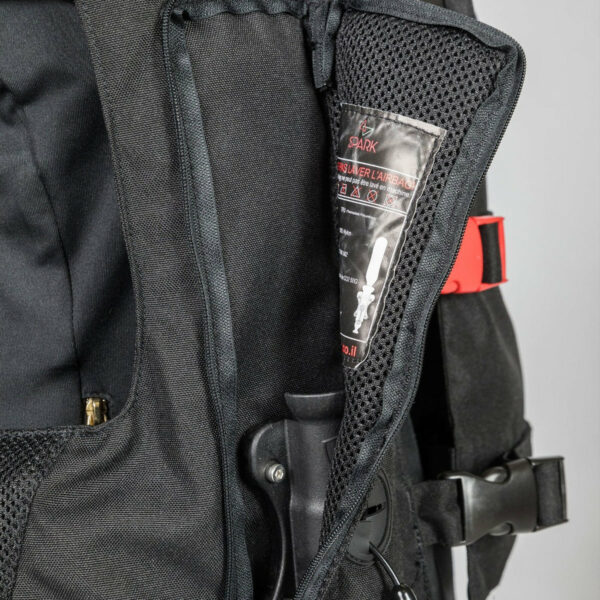 spark 7200-Smart-Rider-Air-Vest-WEB08_ed6ea556-bae0-4db5-b565-393afd0f5480_1200x