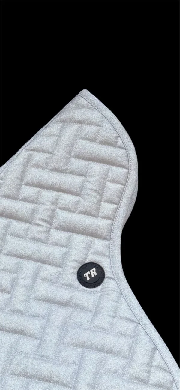 topreiter_glitrandi_saddlepad_silver_1920x1920