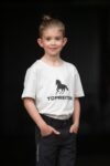 topreiter-kids-greige-tshirt-closeup_1920x1920