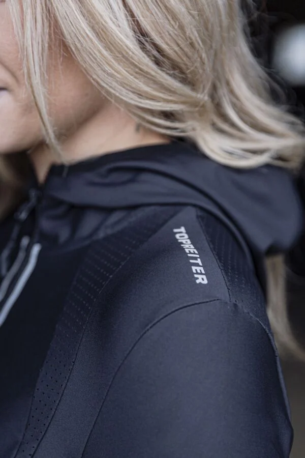 topreiter-women-eva-jacket-shoulder_1920x1920