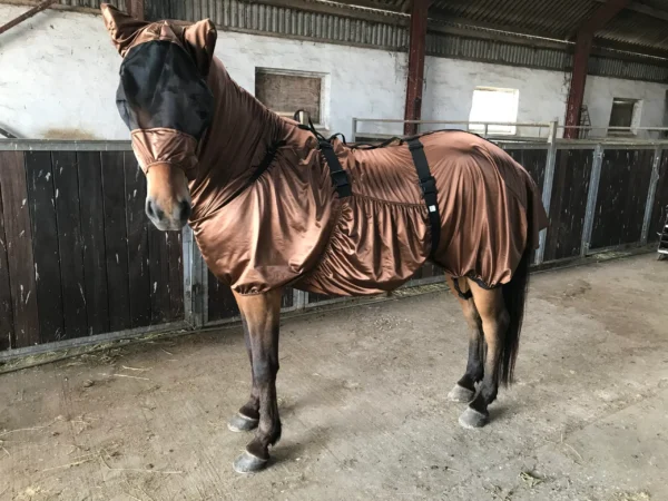 IceTack_Flymask-and-eczema-rug_Brown-scaled