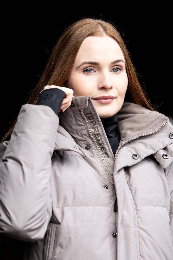 topreiter_equestrian_women_cropped_winterjacket_down_assa_sand_detail_1365x2048