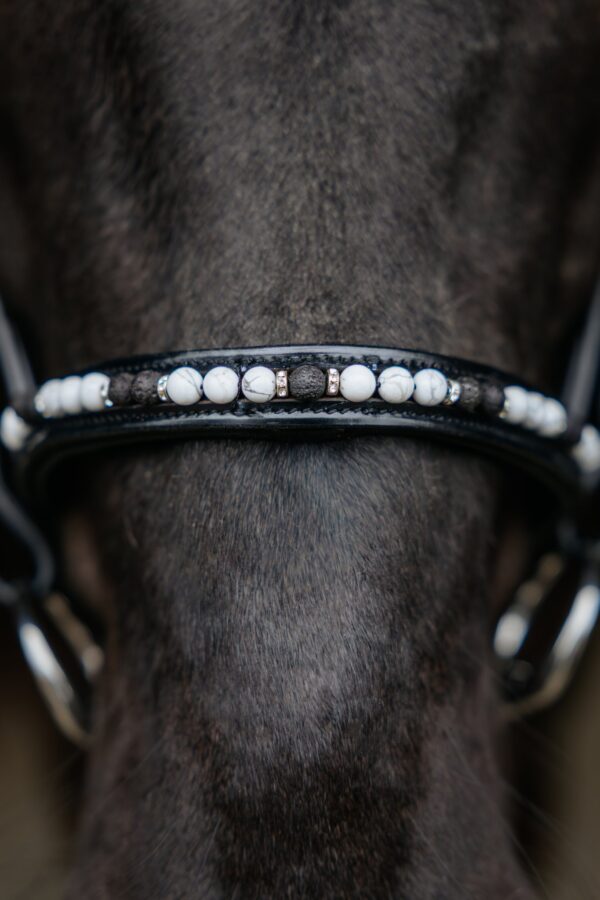 Topreiter-Orka-English-combined-noseband-white-detail_1365x2048