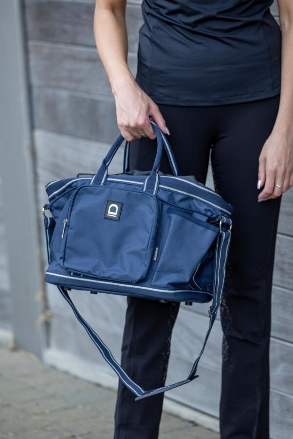 d4f3fe8b-9508-4e2a-bebd-509df7dce008