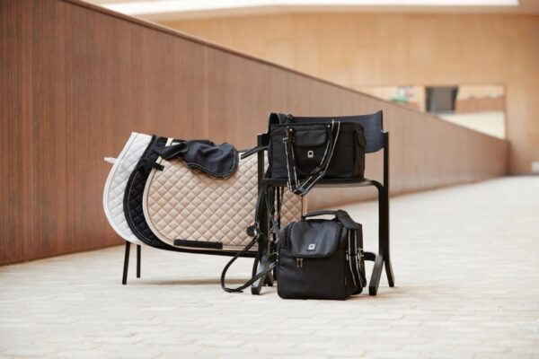 fa09852e-a09c-4963-866a-65089c42afb5