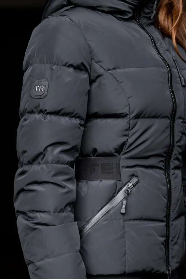 topreiter-equestrianwear-women-puffer-jacket-moa-black-waist-logo-detail_1365x2048