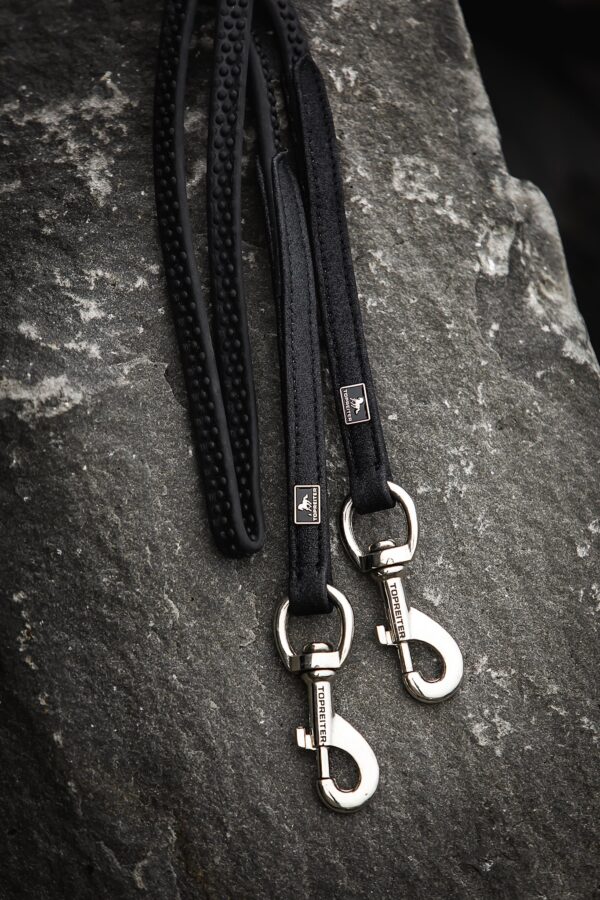 topreiter-glitrandi-glitter-rubber-reins-black-with-snaps_1365x2048