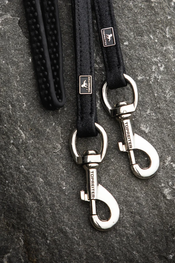 topreiter-glitrandi-glitter-rubber-reins-black-with-snaps_1365x2048