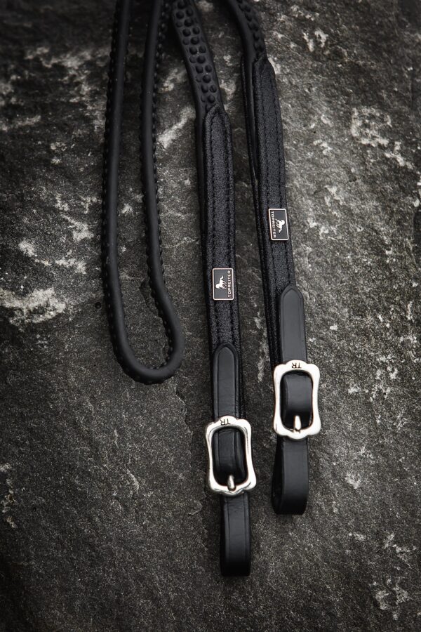 topreiter-glitrandi-glitter-rubber-reins-black-without-snaps_1365x2048